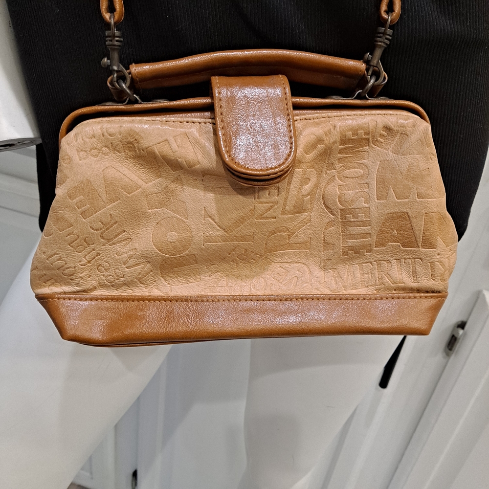 JACKSON Embossed Brown Leather Crossbody Doctor Bag Style